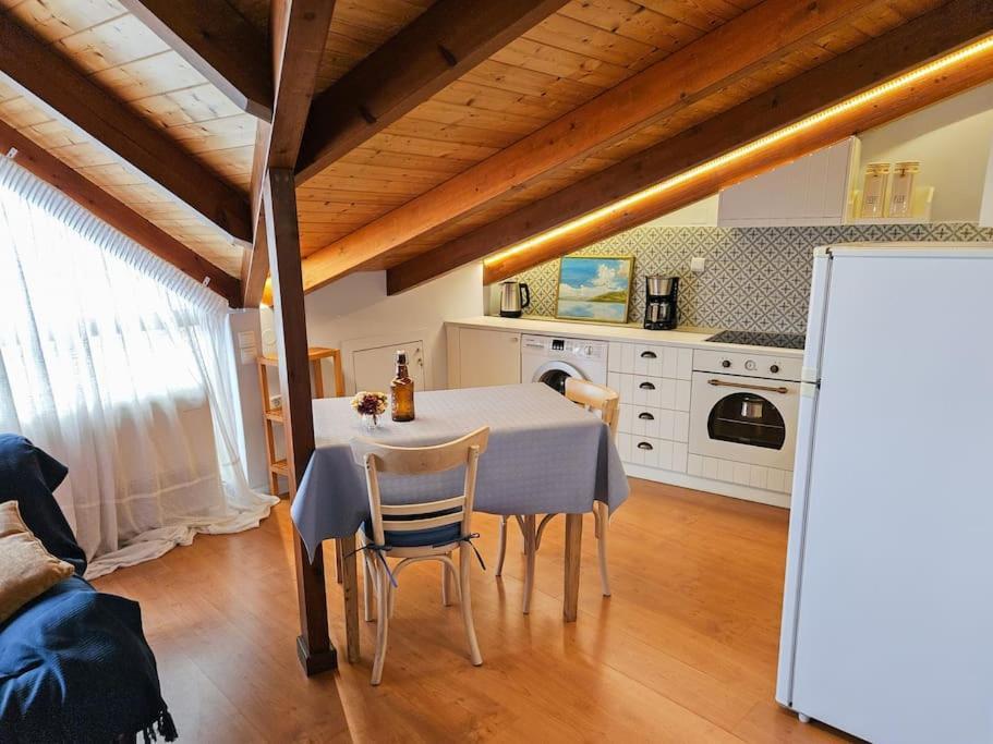 Sunny & Comfy Studio In The Heart Of Превеза Экстерьер фото